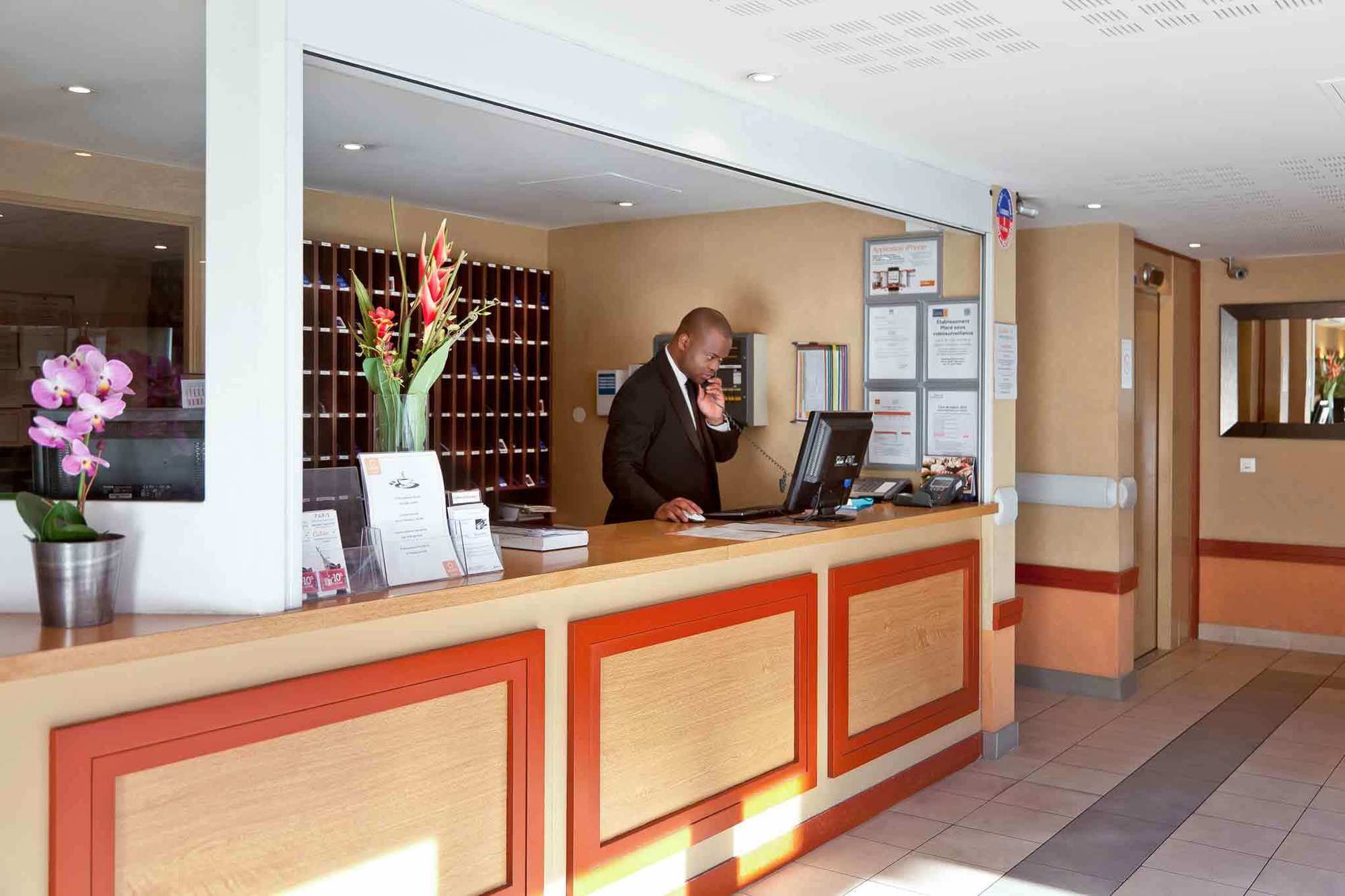 Aparthotel Adagio Access Paris Saint-Denis Pleyel Екстер'єр фото